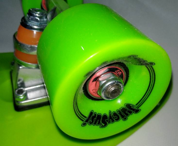 JUICY SUSI Vinyl Board ELITE 28 x 7.5  green